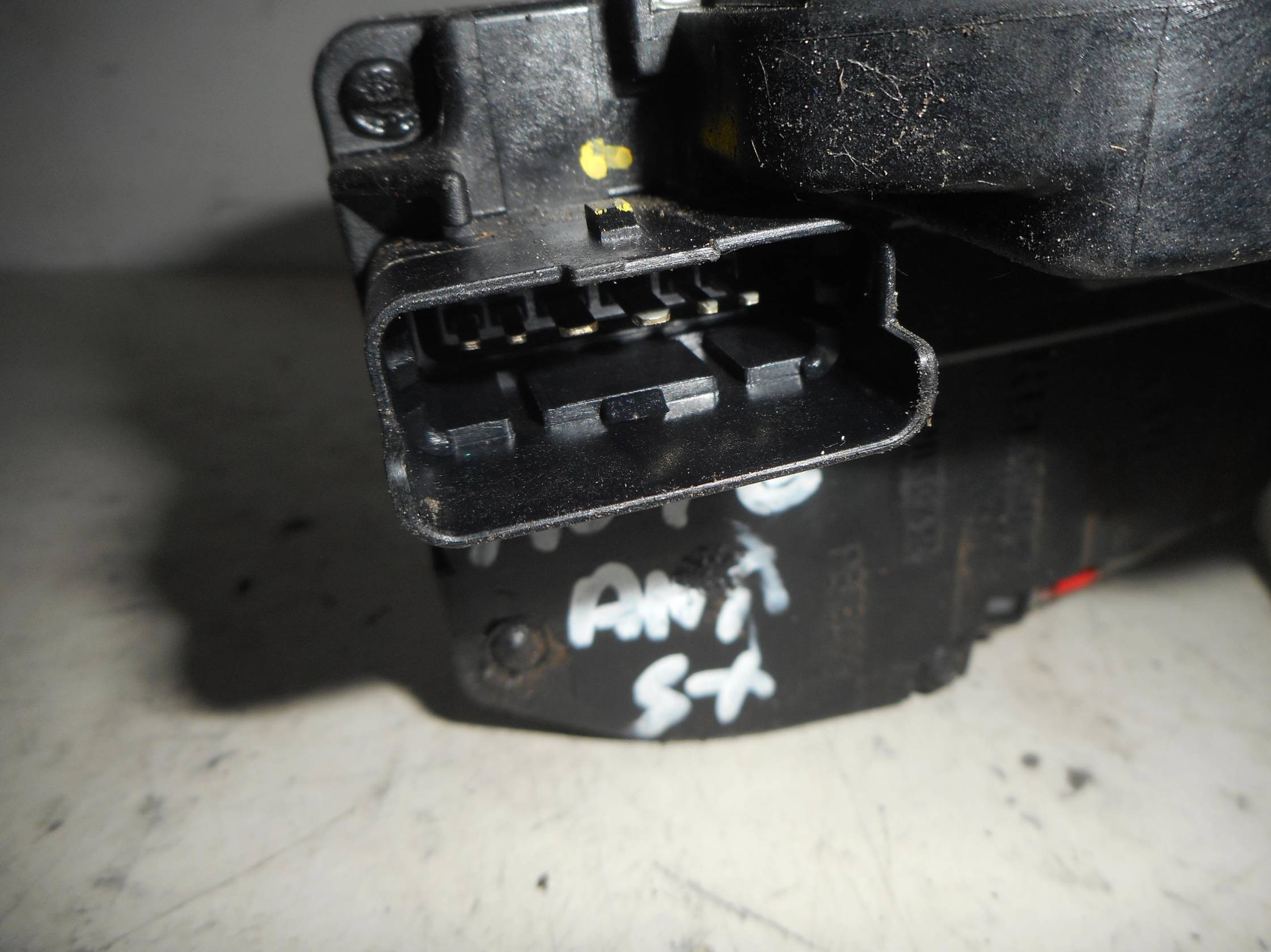 Serratura porta ant. sx.